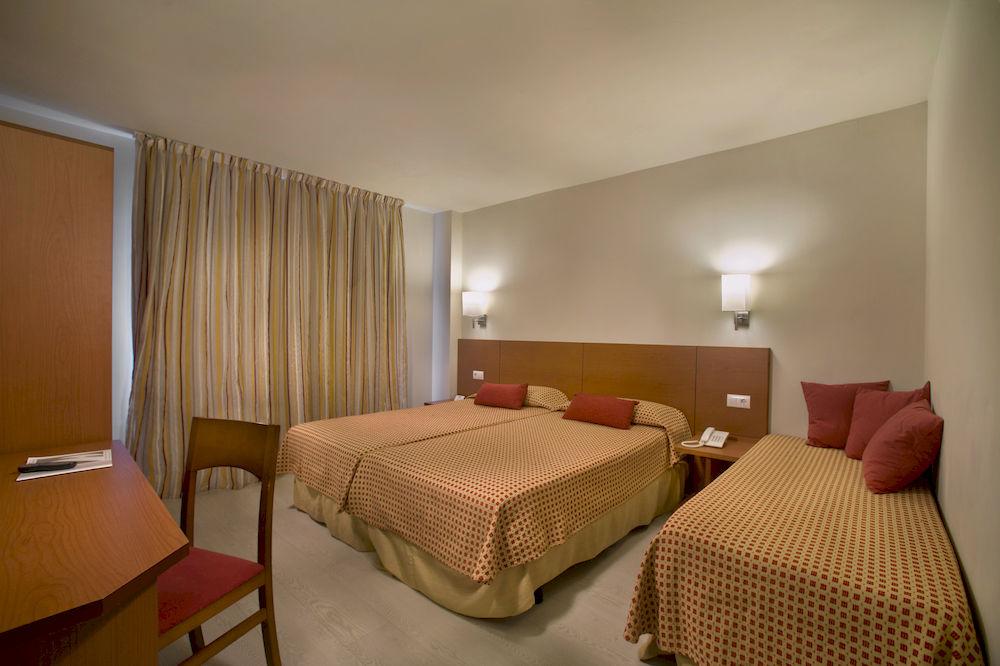 Hotel Mediterraneo Roses Esterno foto